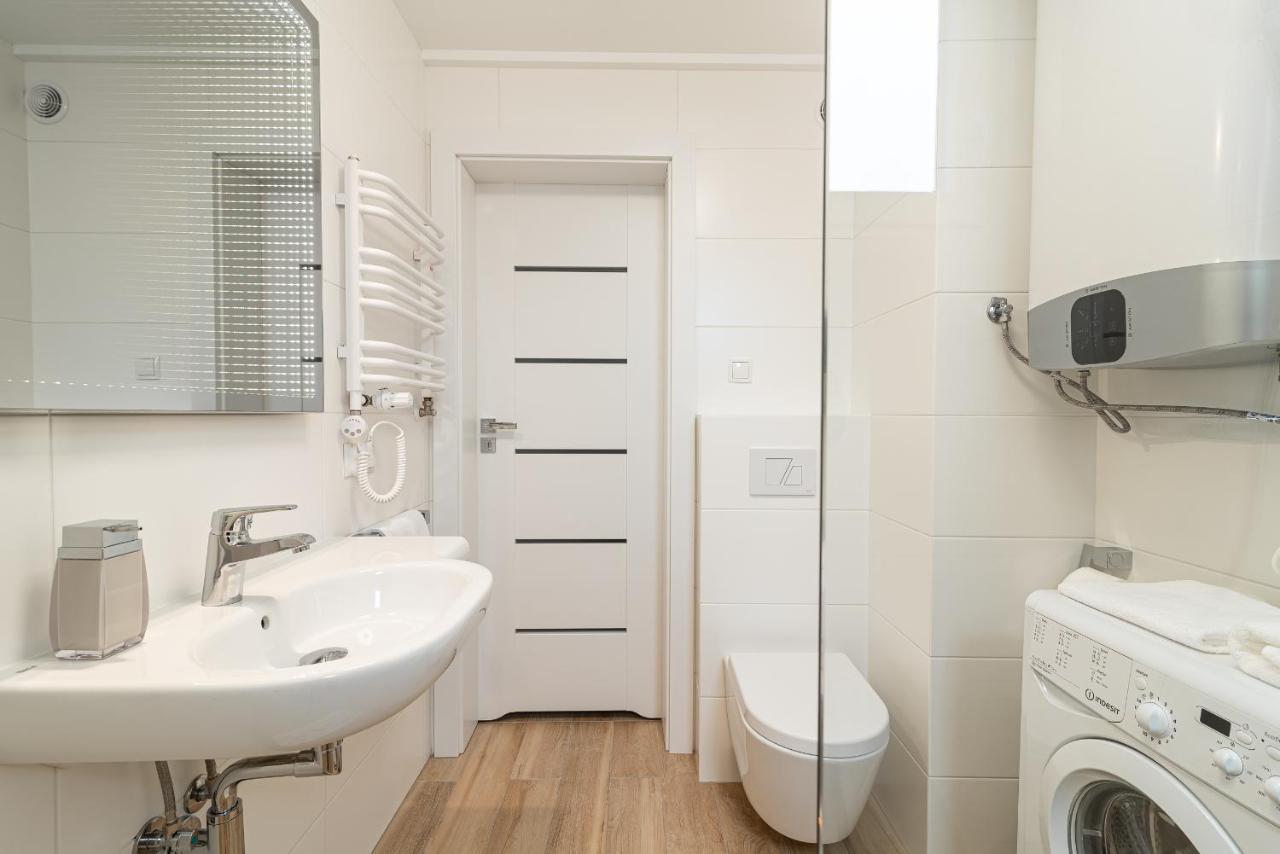 Luxury Apartment Szeroka - Old Town กดัญสก์ ภายนอก รูปภาพ
